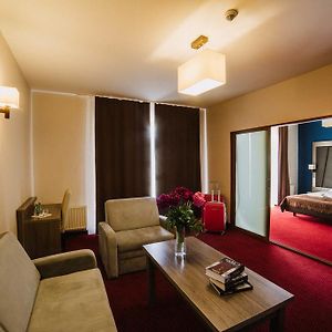 Apartament z łóżkiem king-size